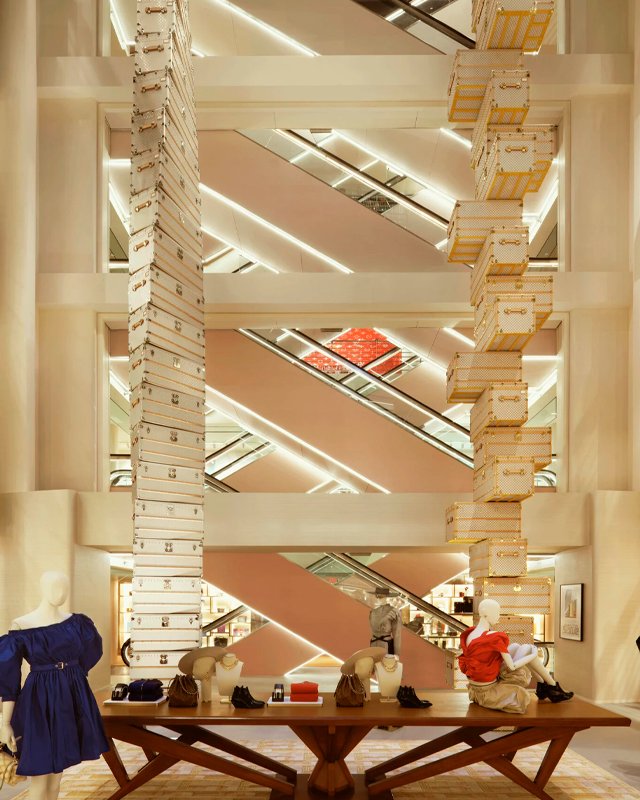 Flagship Louis Vuitton em New York. Clique na imagem e confira criações da marca! (Foto: Reprodução/Fashion Network)