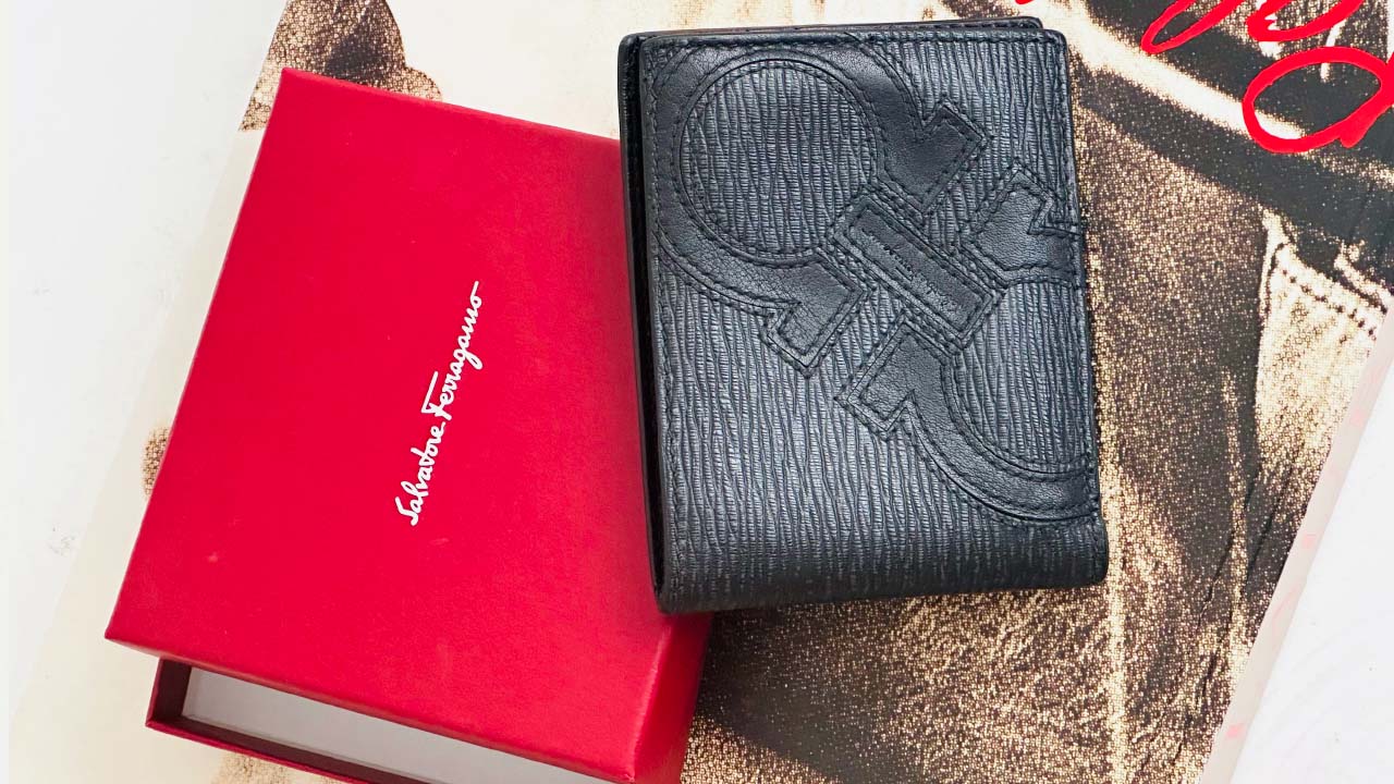 Carteira Ferragamo. Clique na imagem e confira mais modelos!
