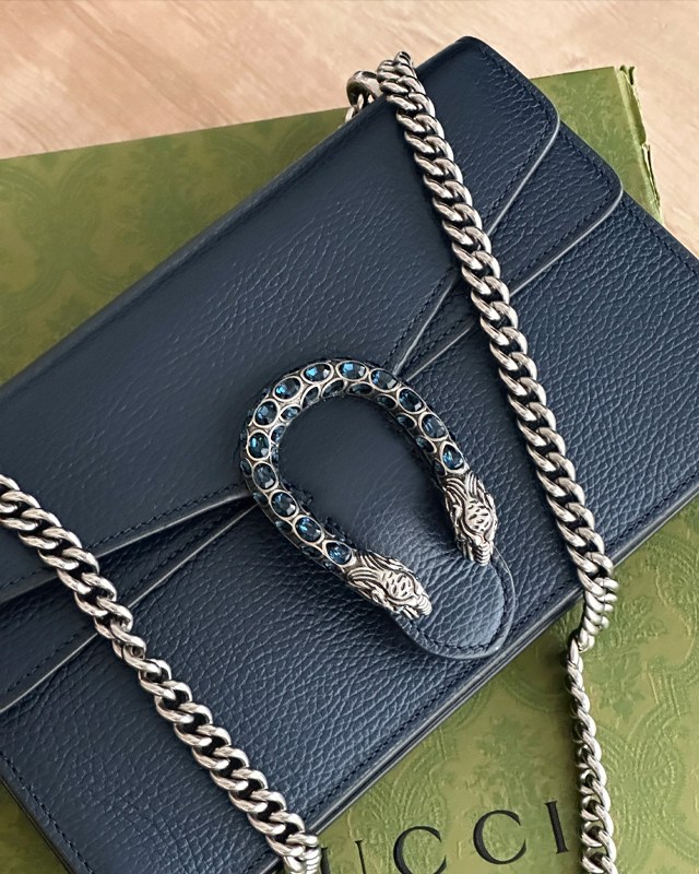 Foto de uma das bolss gucci que são a cara do outono/inverno: Dionysus.