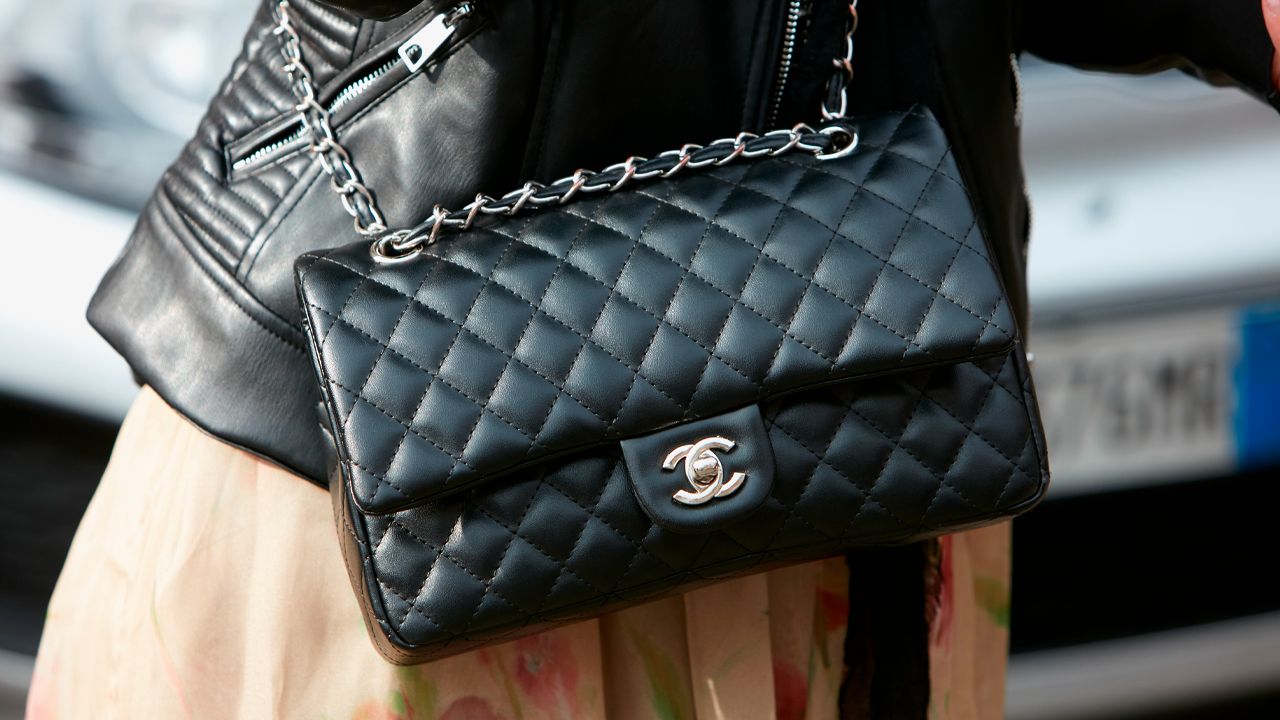 capa do post sobre bolsas de marcas de luxo para presentear no valentine's day