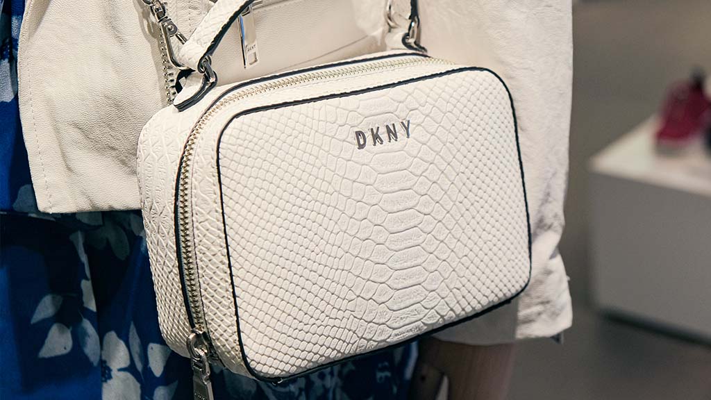 dkny-conheca-a-marca-de-luxo-americana-e-sua-nova-embaixadora-lila-moss-140225