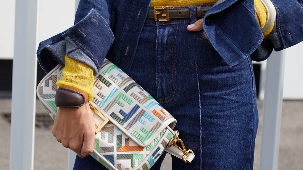 o-que-a-marca-fendi-vende-conheca-os-itens-iconicos-da-grife-italiana-de-luxo-060225