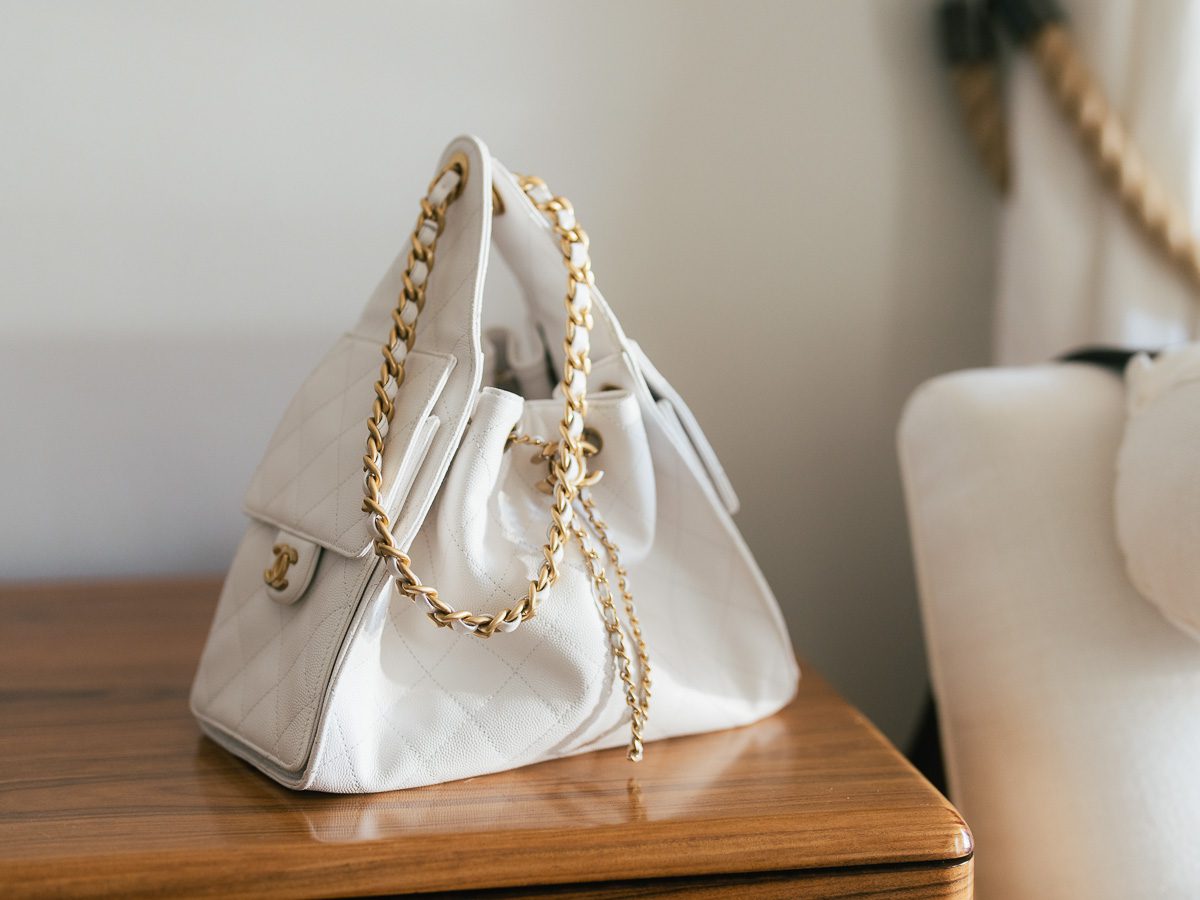 Foto da bolsa chanel 25 com preço, onde comprar segunda mão em 2026.