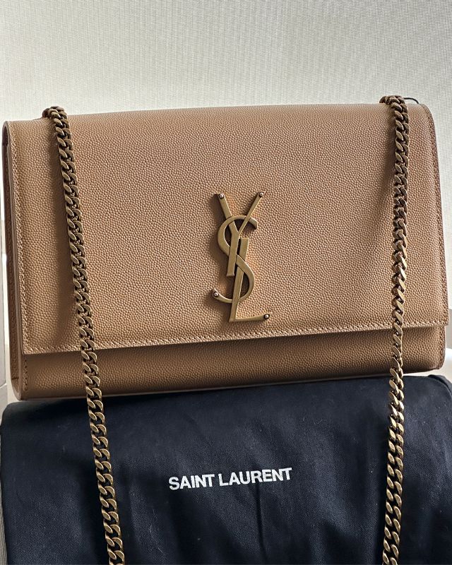 Bolsa Saint Laurent Kate. Clique na imagem e confira mais modelos da marca!