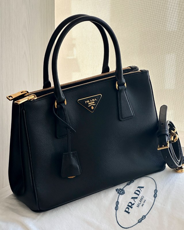 Bolsa Prada Galleria. Clique na imagem e confira mais modelos da marca!