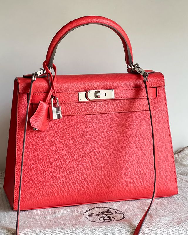Bolsa Hermès Kelly. Clique na imagem e confira mais modelos!