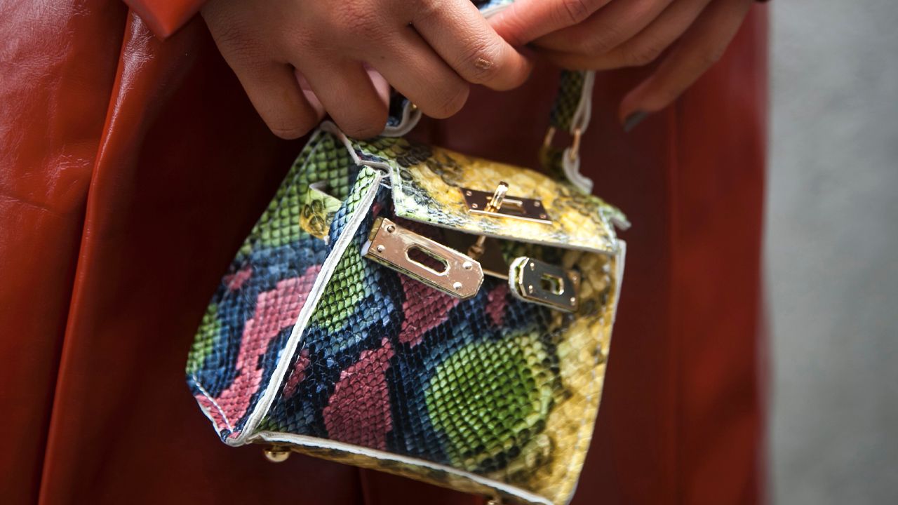 capa do post sobre mini bags de marcas de luxo para presentear no dia das mães