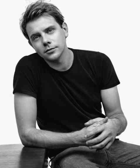 Foto de Jonathan Anderson, ex-estilista da Loewe, assume a direção criativa da Dior Masculina.