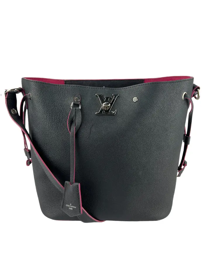 Foto da Lockme uma das bolsas louis vuitton sofisticadas e elegantes.