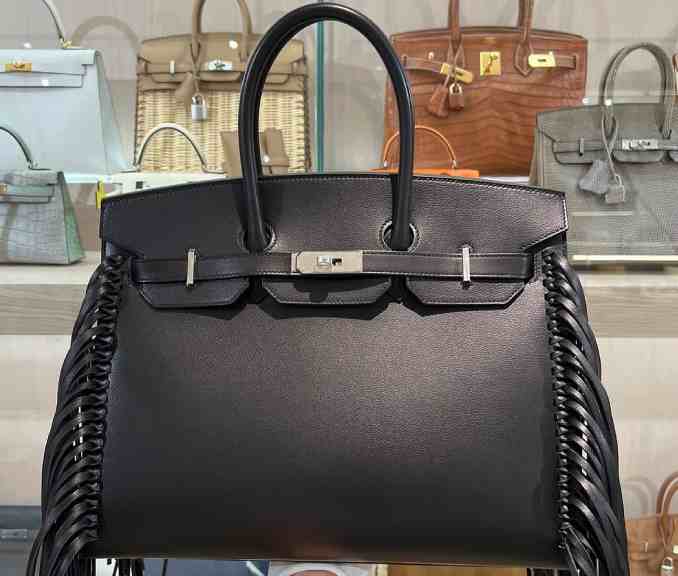 Foto de uma das versões da bolsa birkin da Hermès, a Anate Fringe.
