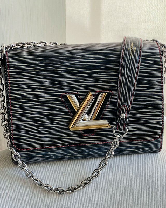 Bolsa Louis Vuitton Twist. Clique na imagem e confira mais modelos!