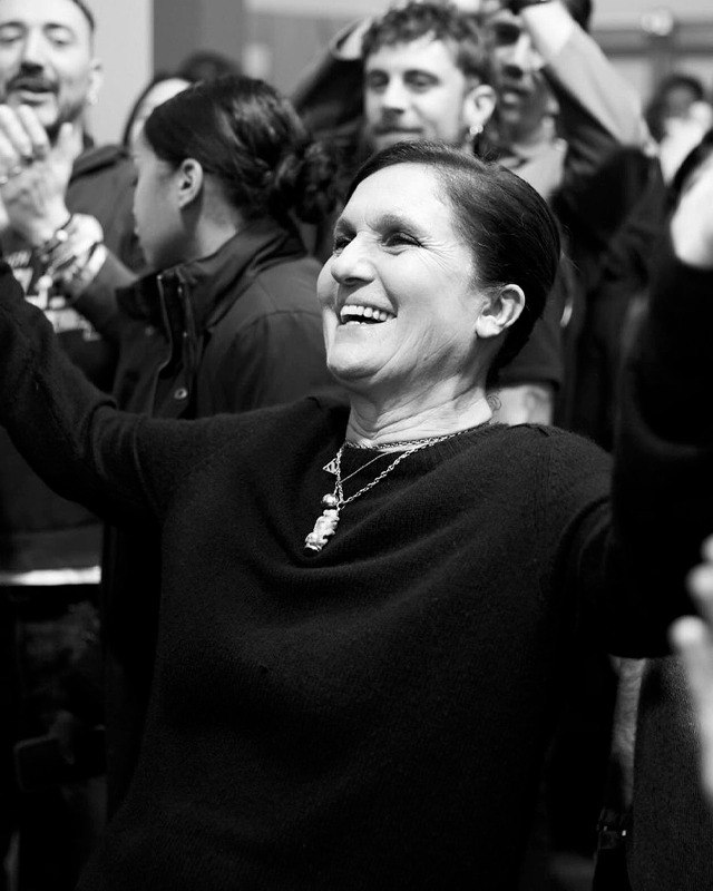 Foto da estilista  Maria Grazia Chiuri que saiu da direção criativa da marca Dior depois de 9 anos.
