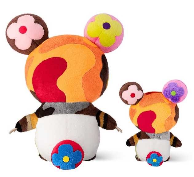 Foto de ursinhos de pelúcia coloridos da marca Louis Vuitton.