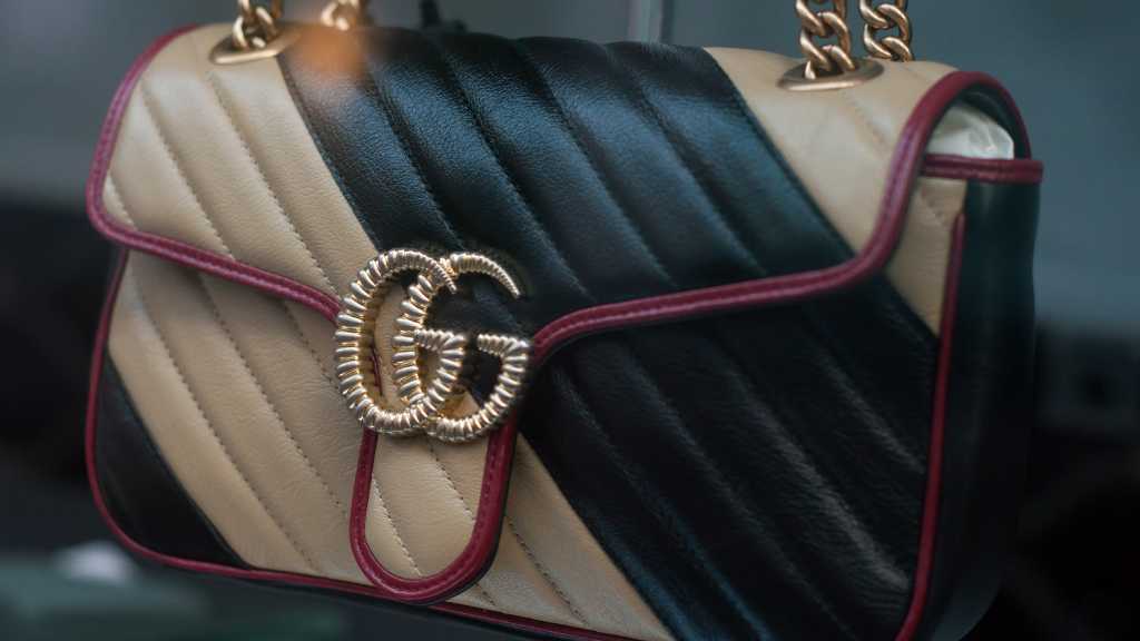 bolsa-gucci-marmont-ganha-nova-versao-em-2025-descubra-os-detalhes-do-modelo-famoso-atualizado-050625