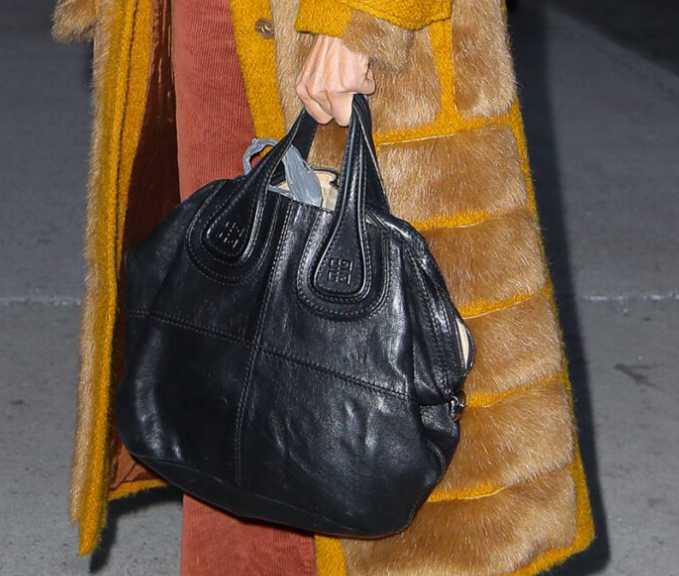 Foto da bolsa Nightingale  da marca de luxo francesa Givenchy.