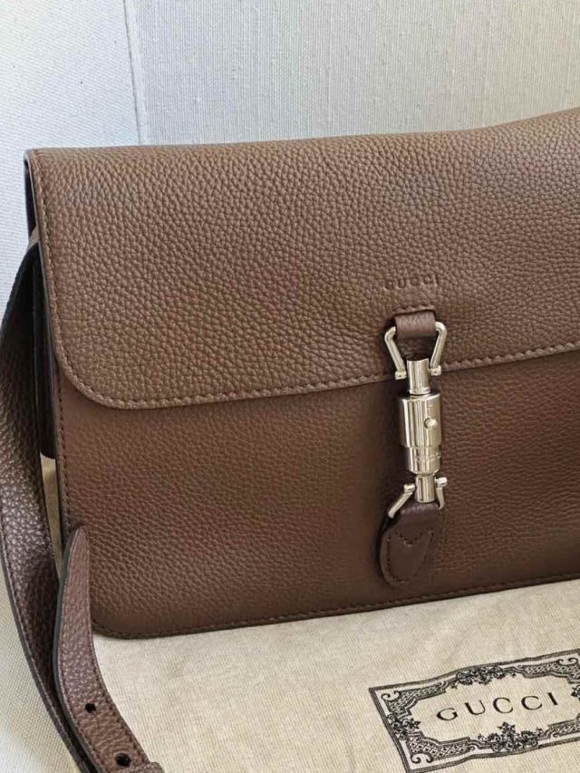 Bolsas de Grife Minimalistas para um Estilo Quiet Luxury