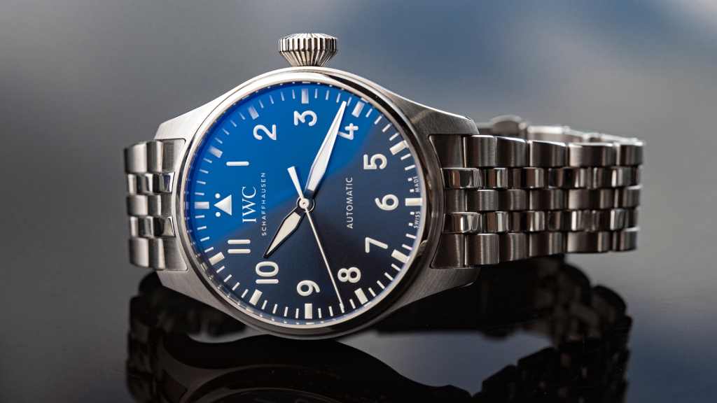 Conheça o novo relógio de luxo IWC TOP GUN Miramar em parceria com a Pantone