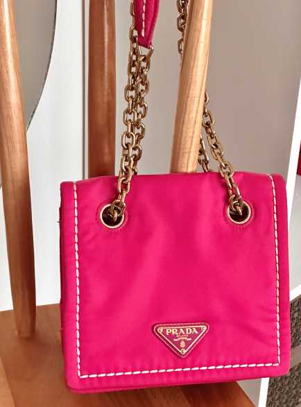 Foto de Bolsa Tiracolo Prada Chain. 