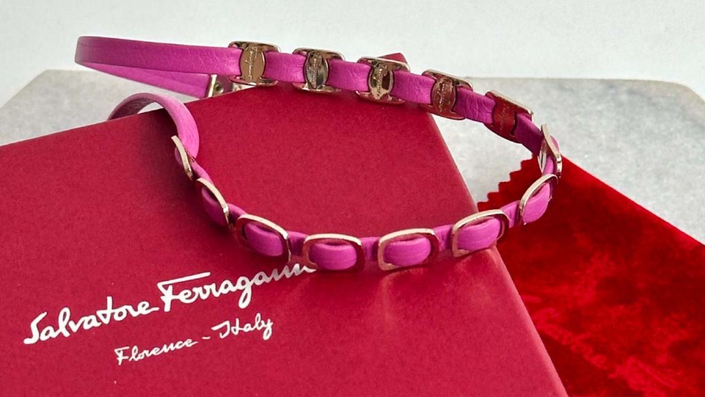 Foto da pulseira varini ferragamo na second hand week.