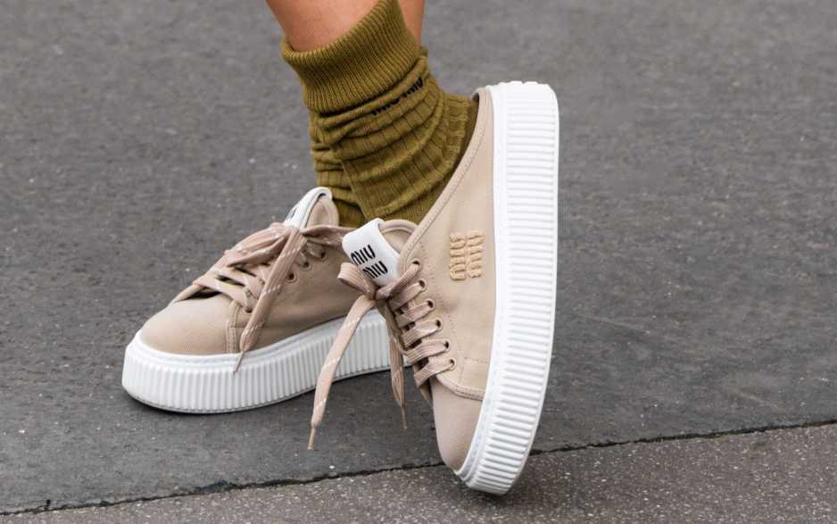 os-tenis-classicos-das-marcas-de-luxo-para-entrar-no-seu-radar-em-2026