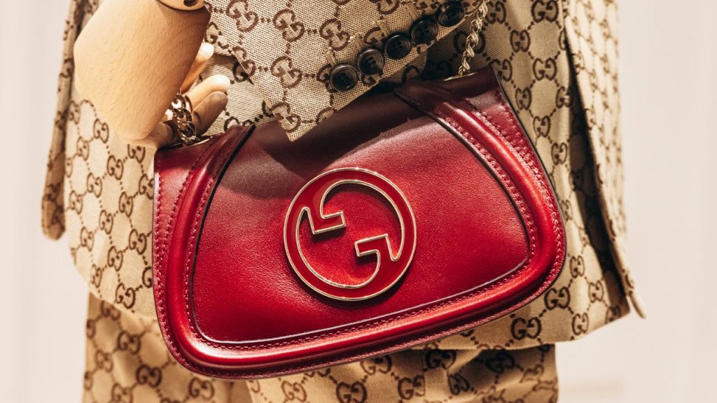 Conheça nova CEO da Gucci véspera da estreian de Demna na marca italiana.