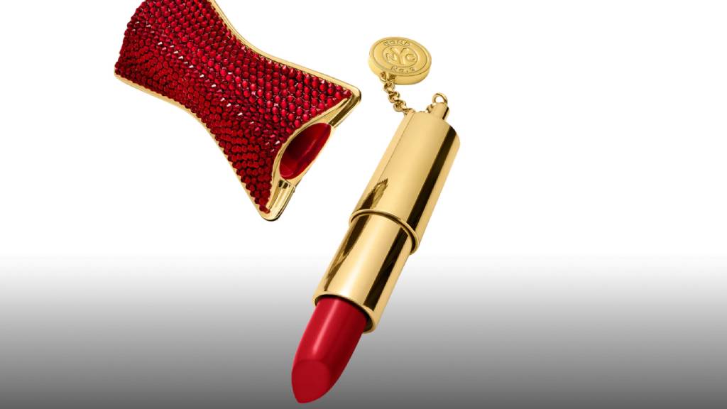 Foto de um dos batons mais caros do mercado de beleza de luxo que custa mais de dois mil reais: Batom Bond No.9 Swarovski