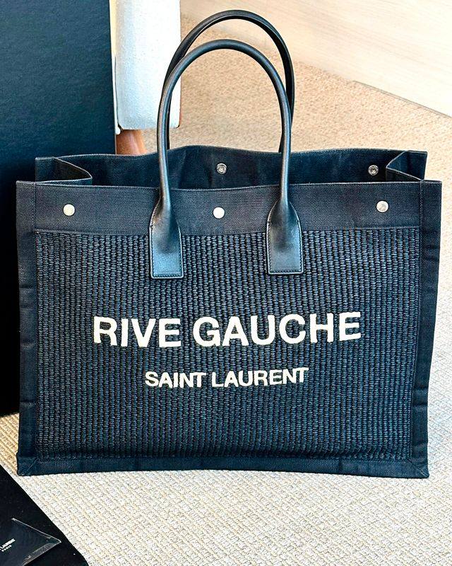 Bolsa Saint Laurent Rive Gauche. Clique na imagem e confira mais modelos da marca!