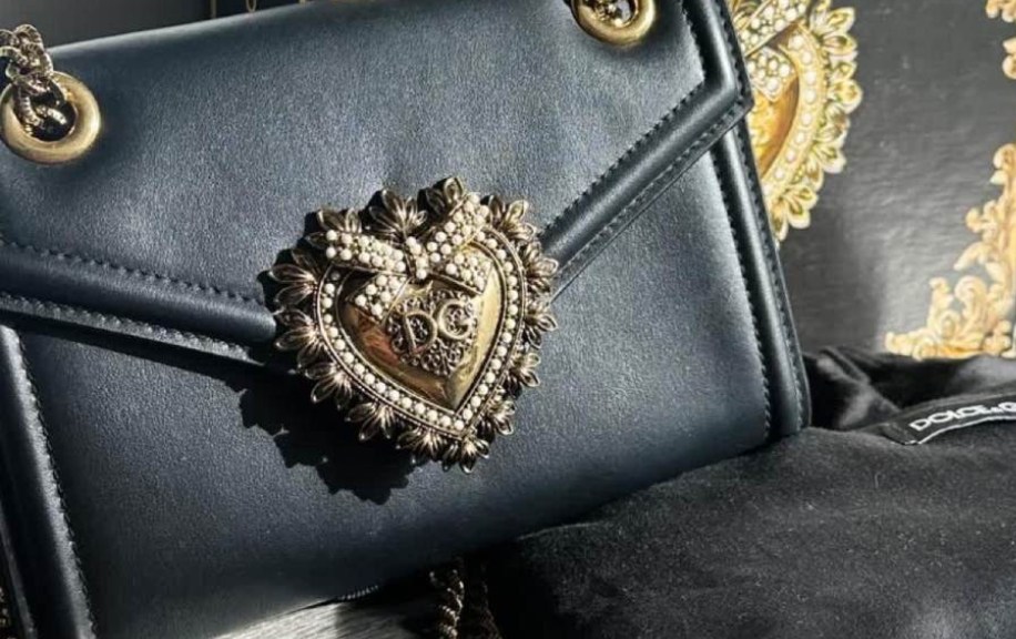 Foto de bolsa de luxo.