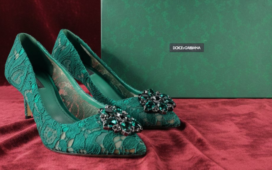 Foto do Scarpin Dolce & Gabbana Belucci uma das peças mais icônicas da marca.