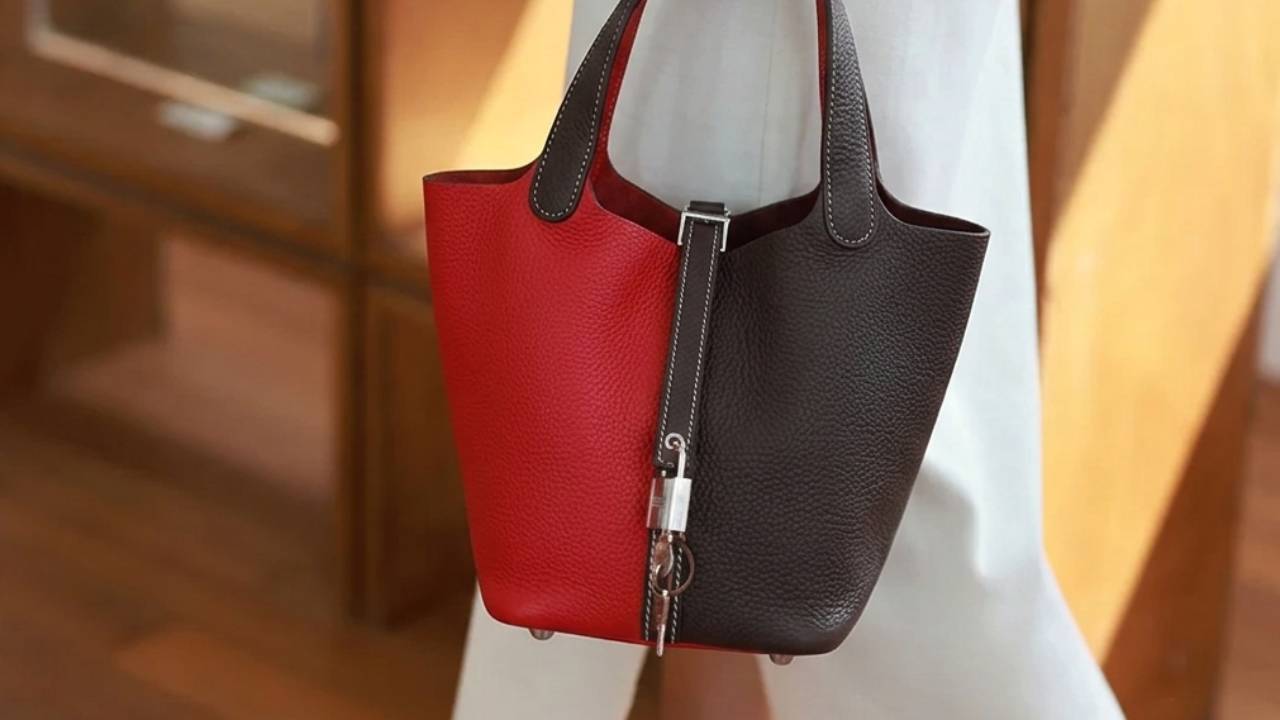Descubra as bolsas coloridas da Hermès perfeitas para o dia a dia. Modelos casuais em tonalidades especiais e exclusivas.