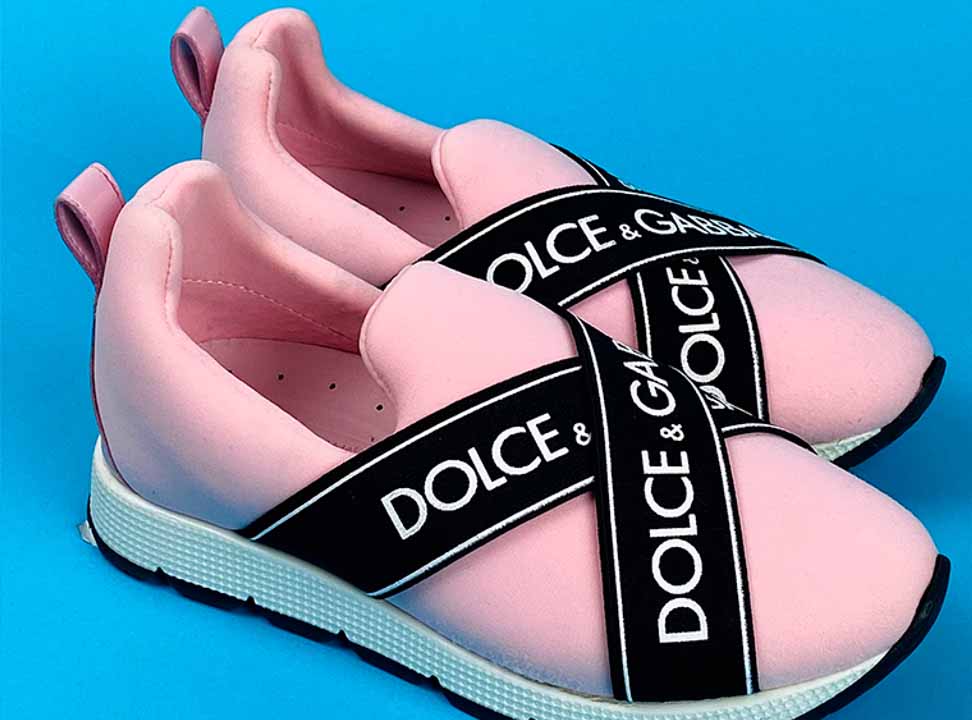 Foto de tên is infantil da marca de luxo Dolce e Gabbana.