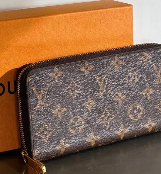 Carteira Louis Vuitton Zippy Monograma