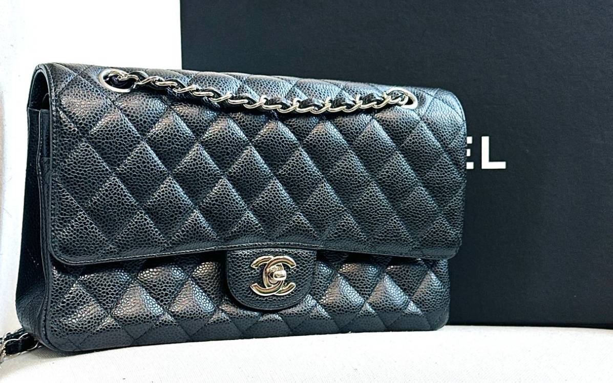 Foto da Bolsa de Grife Chanel Double Flap.