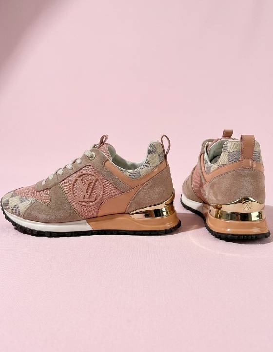 
LV Run Away.