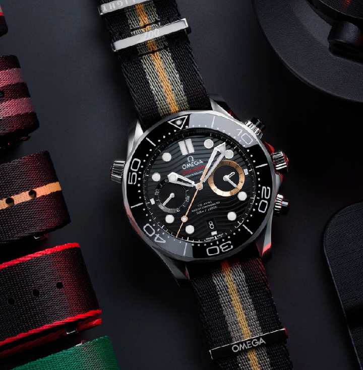Omega Seamaster Diver 300M, relógio lançado em 1993 que ficou mundialmente conhecido após aparecer no pulso de Pierce Brosnan em GoldenEye.