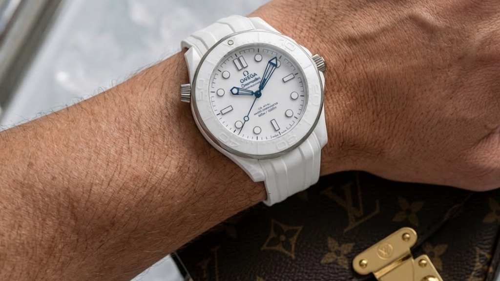 Lançamentos Omega 2026: Speedmaster Reverse Panda, Seamaster Milano Cortina, Constellation Observatory e mais. Preços em dólar, specs e análise completa.