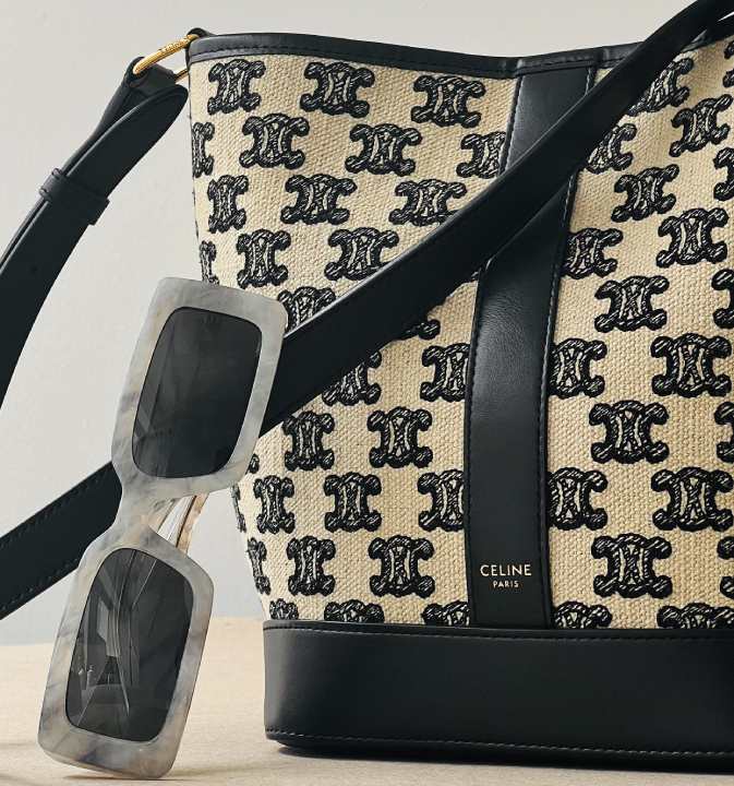 bolsa de luxo com monograma da Celine, o triomphe.