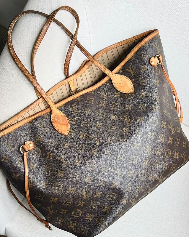 Bolsa Louis Vuitton Neverfull. Clique na imagem e confira mais modelos da marca!