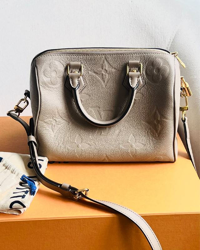 Bolsa Louis Vuitton Speedy. Clique na imagem e confira mais modelos da marca!