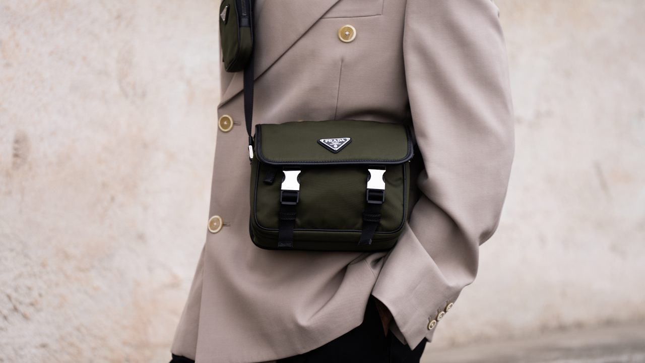 capa do post sobre o desfile masculino da prada de primavera 2027