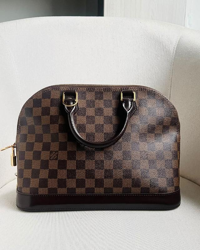 Bolsa Louis Vuitton Alma. Clique na imagem e confira mais modelos!