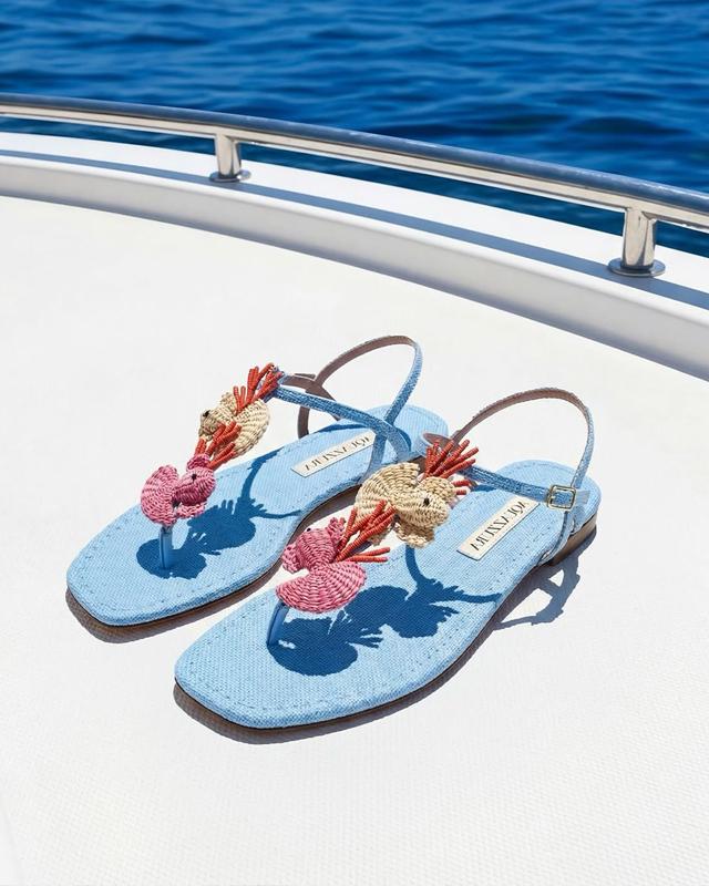 Rasteira Aquazzura. Clique na imagem e confira mais modelos! (Foto: Reprodução/Instagram @aquazzura)