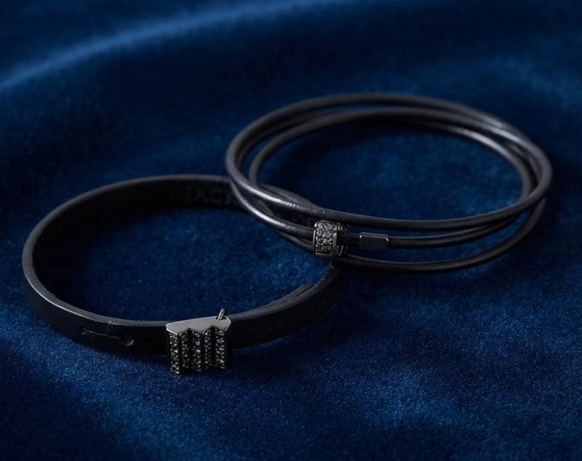 Pulseiras de couro e prata da joalheria Jack vartanian.