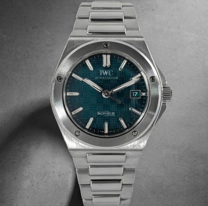 Foto de relógio usado na super sale etiqueta unica, modelo  IWC Ingenieur Automático 40mm.