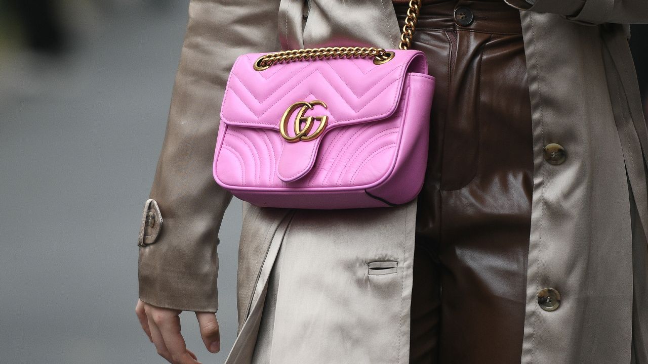 capa do post sobre bolsas gucci crossbody para investir