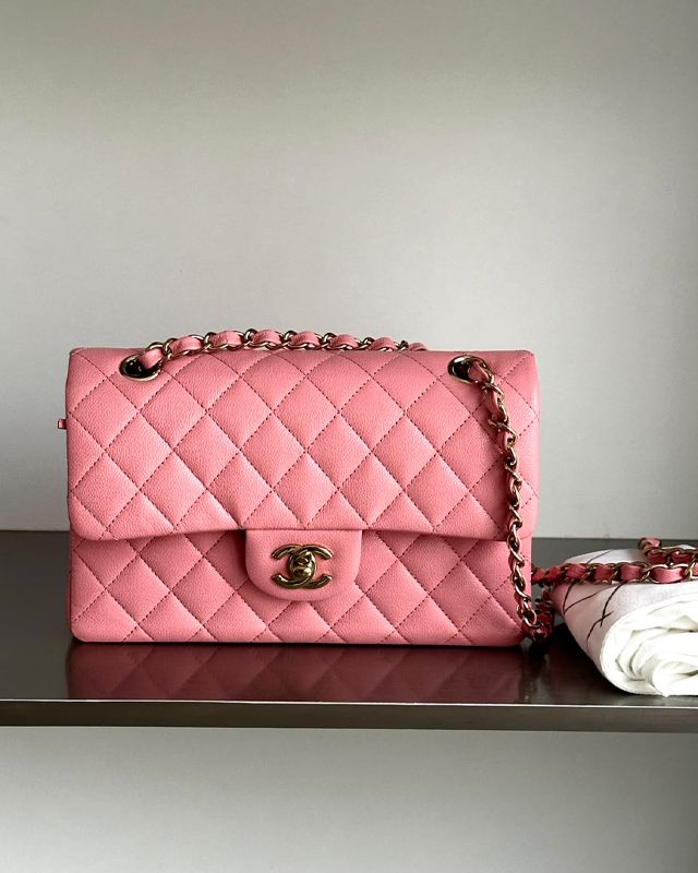 Bolsa Chanel Double Flap. Clique na imagem e confira mais modelos da marca!