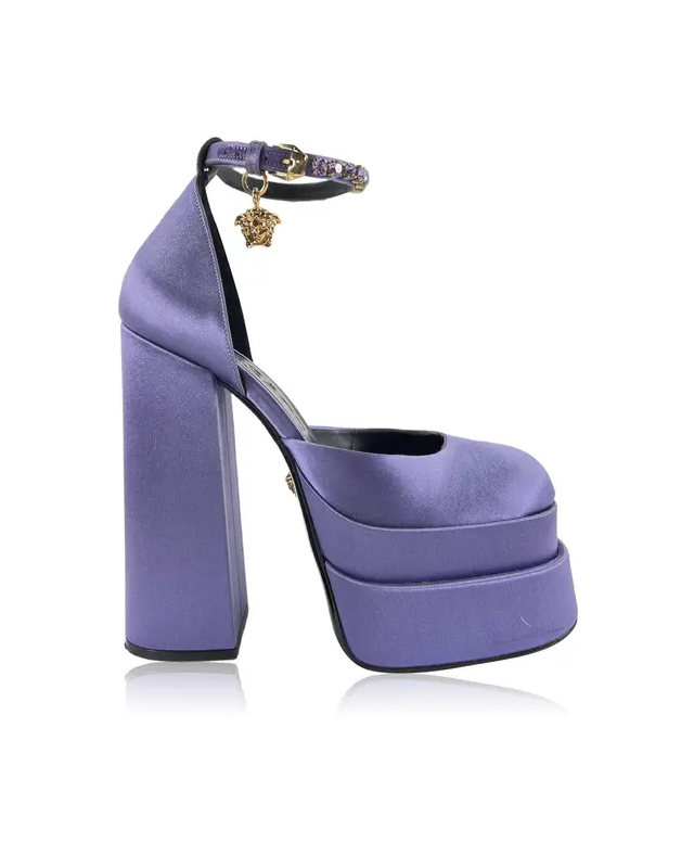 Sapato Versace Medusa Aevitas. Clique na imagem e confira mais modelos!